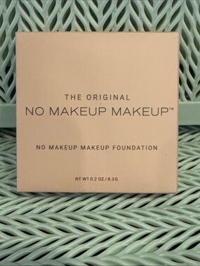 Foundation - The original no makeup makeup. Light.